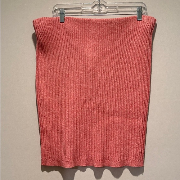 Express - High Waisted Cable Knit Mini Sweater Skirt. Size Large. NWT. Pink - Picture 8 of 16